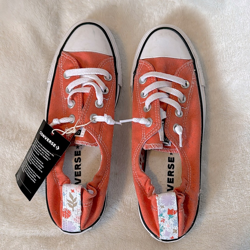Converse All Star size 7.5 low top sneakers; back, inside and tongue detail